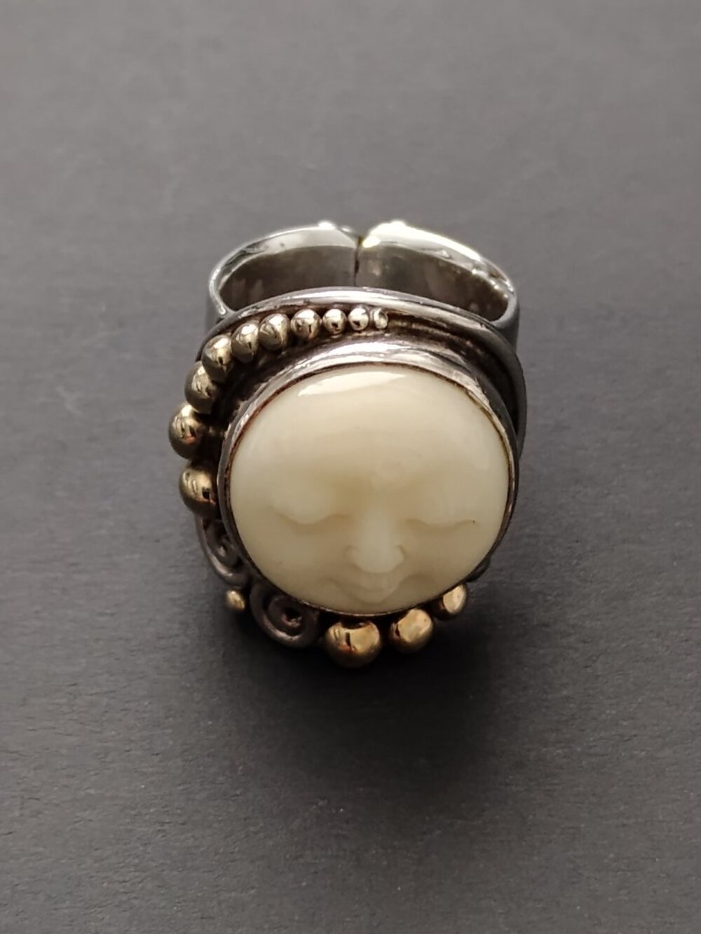 Vintage Sajen Sterling Silver Carved Bone Moon Face Ring Celestial Boho 17.3g